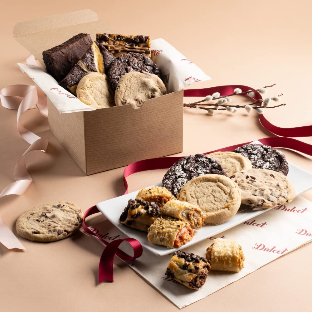 Classic Bakery Kraft Box - Soft Bite Cookies, Chocolate Fudge Brownies, Flaky Filled Rugelah M653