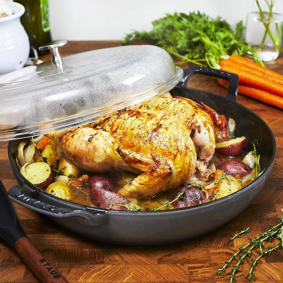 3.5 Qt Cast Iron Braiser with Glass Lid Z7865